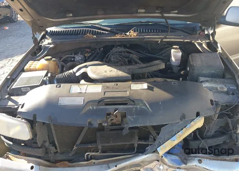 2001 GMC Yukon Xl 1500 Slt z USA, uszkodzony, nr VIN 3GKFK16TX1G270835